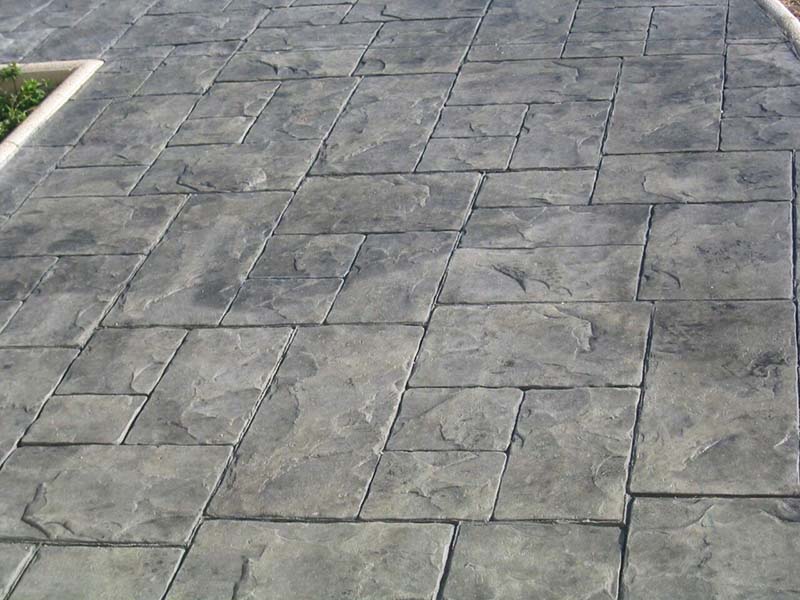 Réalisation LTI Construct 13 — béton imprimé à Compiègne